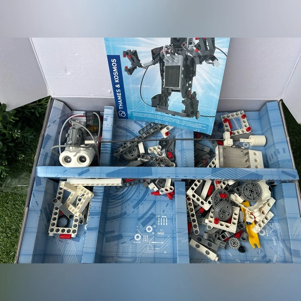 Thames & Kosmos Robotics Smart Machines Kit new /open box